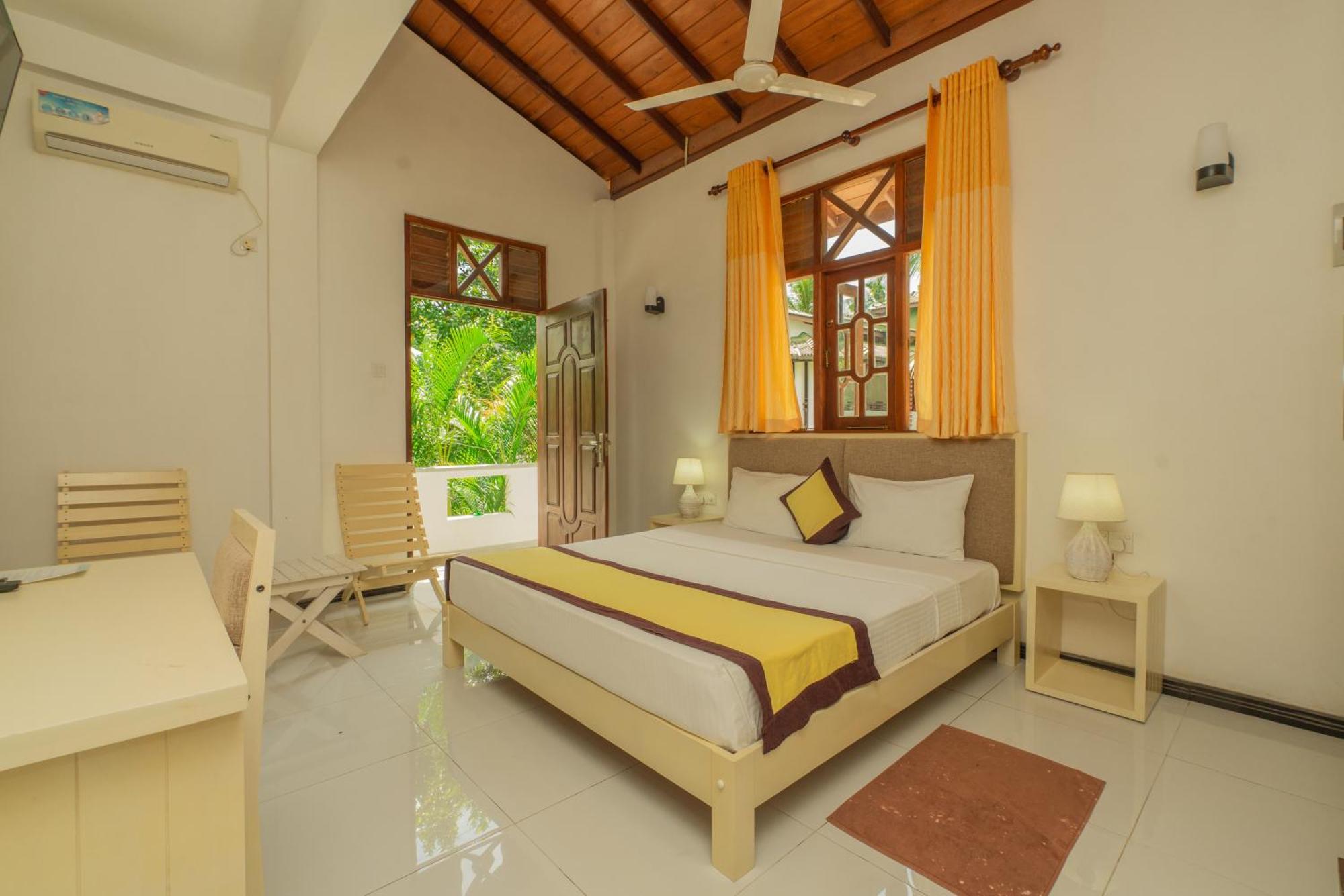 Hotel The Calm Of8 à Unawatuna Extérieur photo