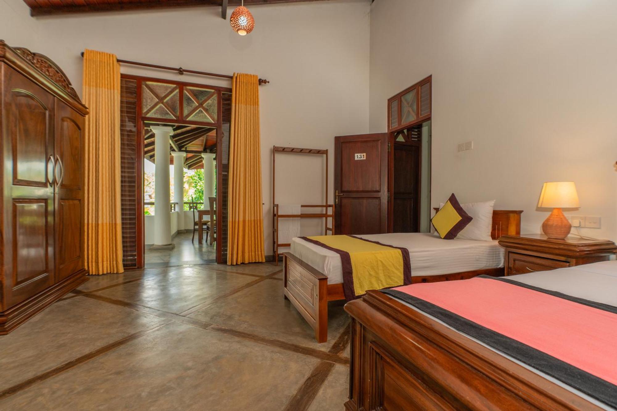 Hotel The Calm Of8 à Unawatuna Extérieur photo